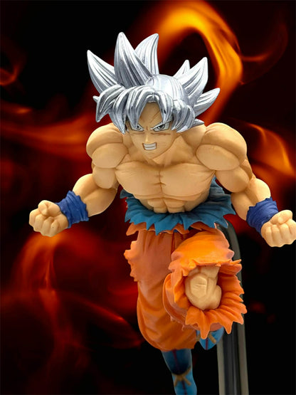 Silver Hair Fighter – Action Pose Figure 🇯🇵